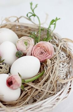 there are pictures of flowers and eggs in the same basket, but different ones on the other side