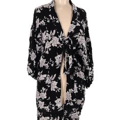 Floral Spiritual Gangster Kimono. Black And White. One Size. Nwot. Spiritual Gangster, Spirituality, Black White, Womens Tops, Black And White, Floral, Women Shopping, White, Black