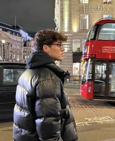 Marcel Styles, Brown Hair Men, Boys Puffer Jacket, Noah Beck, Puffer Jacket Outfit, Mens Hairstyles Thick Hair, Shiny Jacket, London Aesthetic, Boy Celebrities