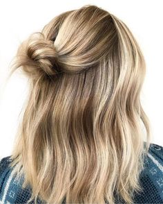 Graduation Hairstyle, Hair Knot, Graduation Hairstyles, Fishtail Braid, Hair Envy, Style Tips