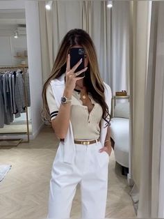 Modele Fitness, Chique Outfits, Old Money Outfits, Classy Work Outfits, Stylish Work Outfits, Old Money Style, Money Aesthetic, Looks Chic, Old Money Aesthetic