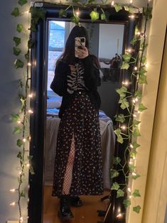 Outfits With Long Black Skirts Goth, Witchy Maxi Skirt Outfit, Alt Skirt Outfits Aesthetic, Witchy Skirt Outfit, 90s Witchy Outfits Winter, Formal Winter Outfits Dresses, Nature Goth Outfit, Whimsigothic Clothes Plus Size, How To Dress Down A Dress