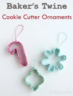 Christmas ornaments from cookie cutters wrapped in bakers twine! Ornament Cookies, Diy Christmas Decorations, Mason Jar Crafts Diy, Christmas Ornaments Homemade, Christmas Ornament Crafts, Handmade Christmas Ornaments, Christmas Ornaments To Make, Ornament Crafts