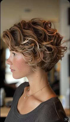 Curly Hairstyles Bob Natural Curls, Bob Short Curly Hair, Wavy Perm Short Hair Beachy Waves, Short Hair With Big Curls, Medium Length Hair With Layers Curly Loose Curls Short Wavy, Shorter Curly Hairstyles, Short Curly Hair With Undercut, Short Curly Layered Haircuts, Short Wavy Hair Cuts With Layers