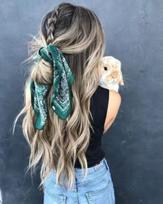 Pañuelo En cabello  #Cabello #Estilos #Peinados #Pañuelos #Ainhoa #Moda Scarf Trends, Styles Ideas, Trending Hairstyles, Braid Styles