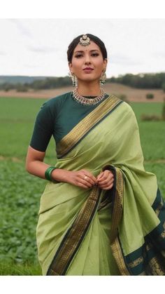 Kanchivaram Saree, Brocade Saree, South Silk Sarees, Women Saree, Mysore Silk, Stylish Blouse Design, Green Saree, Saree Trends