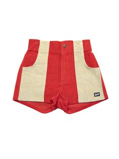 The Hammies short is an old short for a new generation. This short style was popularized in the 1960s in Southern California and for 3 decades it was the staple of skateboarders, surfers, rollerskaters, camp counselors, Tom Selleck, and many more. In the mid-1980s, shorts got longer and pants got baggier and for the pr Camp Counselor Outfit, 80s Shorts, Tom Selleck, Golf Fashion, Dark Ages, Mom Shorts, Red Shorts, New Generation, Southern California