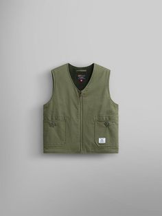 Shop DECK VEST at Alpha Industries—the leader in U.S. military style & fashion apparel. Free shipping on orders $100+. at Alpha Industries. Military Style Fashion, Carhartt Vest, Mens Vest Jacket, Overalls Fashion, Pockets Fashion, Vintage Vest, Vests Mens, Outerwear Vest, Mens Fall