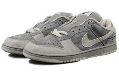 Nike Dunk Low Pro SB 'London' Soft-Grey/Magnet 308269-111 Jordan 11 Women, Nike Sb Dunk Low Pro, Vapour Max Nike, Air Jordans Women, Nike Kicks, Nike Sacai, Jordans Women, Nike Sb Dunk Low, Womens Air Jordans