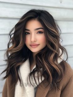 34 Winter 2025 Hair Color Trends for Blondes, Brunettes, Dark Hair, Red Tones for Women Dark Brunette Balayage Hair, Dark Brunette Balayage, Winter Blonde Hair, Winter Blonde, Balayage Technique, Brunette Balayage, Brunette Balayage Hair, Brown Hair Balayage