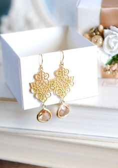 Bridesmaid Gift, Champagne Dangle Earrings, Peach Drop Earrings, Gold Filigree Earrings, Champagne W Sparkly Champagne, Gold Filigree Earrings, Brass Filigree, Drop Earrings Gold, Earrings Bridesmaid, Filigree Pendant, Champagne Wedding, Filigree Earrings, Drop Beads