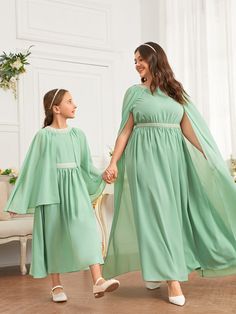 Elegant Green Maternity Dress For Party, Green Cape Sleeve Sets For Eid, Mint Green Dress Outfit Hijab, Mint Green Dress Hijab, Mint Green Maternity Dress, Girls Long Dresses, Women Formals, Cape Dress