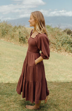 Long Fall Dresses Casual, Prairie Outfit Style, Long Skirts For Short Women, Neuflora Outfits, Homemaker Dresses, Mikaela Aesthetic, Feminine Dresses Casual, Neuflora Dresses, Smocked Dress Outfit