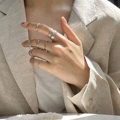 Silver Cuff Ring, Geometric Rings, Mode Ulzzang, Stile Hijab, Edgy Jewelry, Dance Accessories, Silver Ring Set, Elegante Casual, Trendy Ring