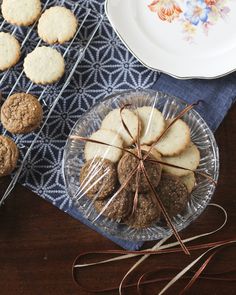 some cookies are on a glass plate