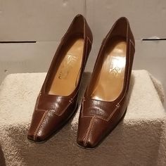 Ferragamo Florence Salvatorre Leather Pointed Pumps Sz 6.5aa, Pre Owned In Great Condition, Brown/Burgandy Color, Last Picture Shows A Faded Spot Looks Like A Scratch But Its Not You Dont Feel It But You Can See It, No Box Or Dust Bag. Made In Italy. Smoke/Pet Free Home. Classic Leather Heels With Snip Toe, Classic Heels With Leather Sole And Snip Toe, Vintage Leather Heels With Heel Tab, Leather Snip Toe Heels For Formal Occasions, Brown Leather Heels With Square Toe, Formal Calf Leather Snip Toe Heels, Formal Leather Heels With Snip Toe, Leather Heels With Reinforced Heel And Snip Toe, Fitted Leather Heels With Square Toe