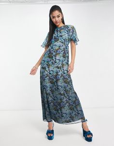 Dresses by ASOS DESIGN A round of applause for the dress Round neck Flutter sleeves Zip-back fastening Regular fit Angel Sleeves Dress, Maxi Design, Round Of Applause, Angel Sleeve, Blue Dress Casual, Dip Dye, Ruched Dress, Maxi Dress With Sleeves, Design Floral