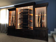 Hunting Room Design, Hunting Storage, Barndo Ideas, Hunting Club, Clay Shooting, Panic Rooms, Man Cave Room, Hunting Room, Perfectly Organized