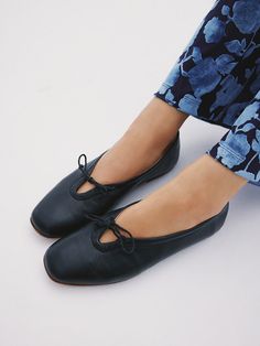 Maguire Shoes, Montecatini Terme, Black Leather Ballet Flats, Black Ballerina, Swimsuits Outfits, Winter 23, Black Leather Flats, Dream Style, Black Ballet Flats