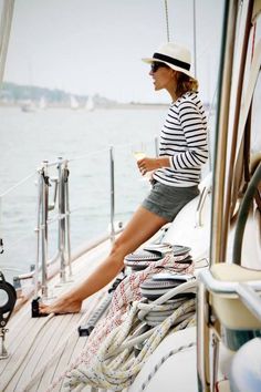 Stripes Nautical Stripes, Sailing Outfit, French Chic, Nautical Fashion, Coastal Style, Look Plus, Looks Style, Mode Inspiration, Summer Nights