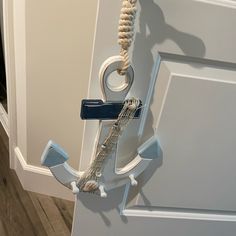 an anchor is attached to the door handle