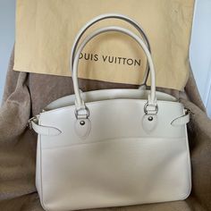 White Louis Vuitton Epi Leather Great Condition Handbag Has A Matching Wallet Does Not Have Any Damage White Louis Vuitton, Louis Vuitton Bag, Leather Handbags, Bag Lady, Conditioner, Louis Vuitton, Wallet, Handbags, Leather