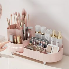 【360° Rotation Organizer & Large Capacity】:Reinforced steady base rotates smoothly and silently,enables easy access to all of your makeup and products. Skincare Organizer, Rotating Makeup Organizer, Makeup Storage Organizer, Perfume Organizer, Makeup Brush Organizer, 20 Makeup, Brush Organizer, Pet Organization, Cosmetic Storage Box