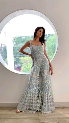 Western Traditional Dresses, Flair Jumpsuit Outfit, Indian Bridal Jumpsuit, Partywear Jumpsuits For Women, Jumpsuit Indian Outfit, Jumpsuit Outfit Indian, Indian Pantsuit, Palazos Outfit Indian Wedding, Pakistani Jumpsuit