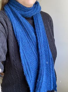 Ravelry: Simple Aran scarf by La boutique de Jeanne Mens Scarf Knitting Pattern, How To Purl, Ways To Wear A Scarf, Mohair Yarn, How To Knit, Scarf Knitting Patterns, Dk Yarn, Mens Scarves, Scarf Pattern