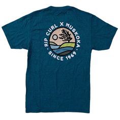 * Rip Curl Men's Tee * Collaboration With The Muskoka Store * Front And Rear Graphic * Lower Rip Curl Label Tag * Crew Neck * Short Sleeve * Standard Fit * 50% Cotton, 50% Polyester * Imported * 09amte Blue Short Sleeve Top With Front Print, Blue Graphic Tee With Front Print, Vintage Ripcurl, Blue Tri-blend T-shirt With Screen Print, Blue Tri-blend Crew Neck Shirt, Surf Tee Shirt, Fun Short Sleeve T-shirt For Surfing, Ripcurl Tshirt, Short Sleeve T-shirt With Text Print For Surfing