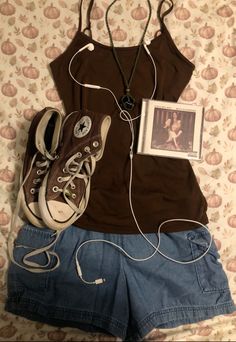 Grunge Clothes Summer, Punk Style Aesthetic, Messy Outfit Aesthetic, Mid West Emo Outfits, H2o Inspired Outfits, Grunge Outfits Summer, Downtown Grunge, Cute Grunge Outfits, Downtown Style