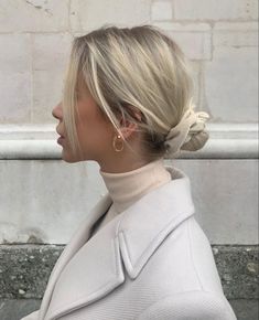 Arielle Lorre, Hair Inspo Color, Color Inspo, Messy Bun, Hair Day, Beauty Inspiration, Pretty Hairstyles, Aesthetic Fashion, Hair Goals