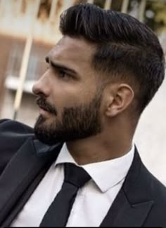 Wedding Hairstyles For Men, New Hairstyles For Men, Men Haircut Viking, Beard Styles For Bold Head Men, Mens Hairstyles Round Face, Undercut With Beard, Military Haircut For Men, Military Cut Hair Men, Military Haircuts Men