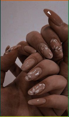 Discover recipes, home ideas, style inspiration and other ideas to try. Wedding Guest Nails, Vintage Nail Art, Gel Application, Geometric Nail Art, Graduation Nails, Vintage Nails, Pumpkin Nails, Nude Nail Designs, Art Process