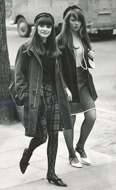 70s Mode, Fashion 60s, Historical Pics, Swinging 60s, Mod Girl, Fashion 1960s, Fashion 90s