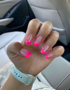 Pink French Tip Square, French Tip Square Nails, Hot Pink French Tip, Trendy Short Nail Designs, French Tip Square, Nail Designs Hot Pink, Pink Tip Nails, Spring Break Nails, Simple Nail Art