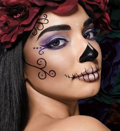 Day Of The Dead Makeup Easy Simple, Face Makeup Halloween Easy, Catrina Makeup Easy, Easy Dia De Los Muertos Makeup Ideas, Sugar Skull Makeup Easy, Creepy Doll Makeup, Sugar Skull Makeup Tutorial