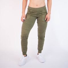 Size Medium Color Heather Ivy ** New ** Feel Free To Ask Questions For More Details On This Item. Green Sweatpants With Comfort Waistband, Knee Patches, Black Sweatpants, Moto Style, Camo Colors, Lower Leg, Black Joggers, Wide Waistband, Navy Stripes