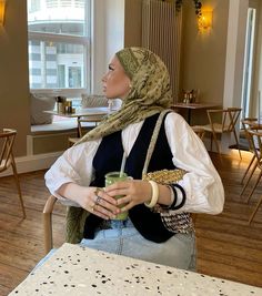 Fall Modest Outfits, Modest Girly Outfits, Hijab Fashion Summer, Hijabi Fashion Casual, Add Me On Snapchat, Hijabi Outfits Casual, Hijab Fashion Inspiration, Hijabi Fashion