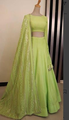 www.dressfashionhub.blogspot.com Lahnga Design Latest Simple, Lahanga Design Latest Simple, Plain Lehenga Designs, Lime Green Outfit Ideas, Lime Green Lehenga, Tent Bed, Tent House