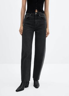 High-waist balloon jeans -  Women | Mango USA Fabric Balloon, Balloon Jeans, Moda Denim, Mango Outlet, Mango Jeans, Balloon Design, Denim Style, Jeans Black, High Waisted Denim