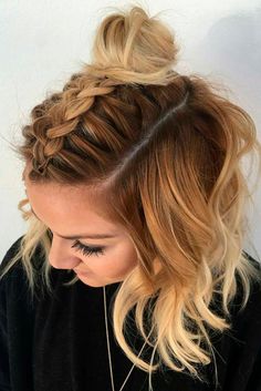 Lovely Medium Length Hairstyles for a Romantic Valentines Day Date ★ See more: http://lovehairstyles.com/medium-length-hairstyles-valentines-day/ Medium Lenth Hair, Chignon Simple, Medium Long Hair, Cute Hairstyles For Medium Hair, Braids For Short Hair, Medium Hair Cuts, Model Hair