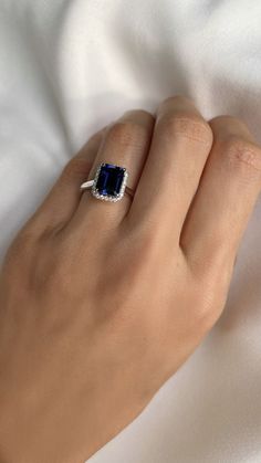 White Gold Sapphire, Claw Setting, Centre Stage, White Gold Jewelry, Rose Gold Jewelry, Sapphire Engagement