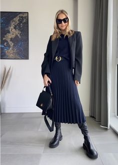 Black Plisse Skirt Outfit, Pleated Skirt And Blazer Outfit, Plisse Skirt Outfit, Black Pleated Midi Skirt Outfit, Lydia Tomlinson Outfits Winter, Lydia Tomlinson Outfits, Lydia Tomlinson, Black Blouse Outfit, Casual Friday Work Outfits