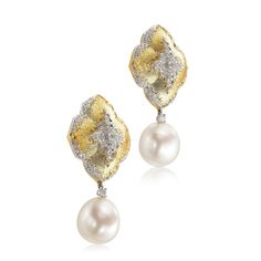 Pair of Cultured Pearl and Diamond Pendent Earrings | 養殖珍珠 配 鑽石 耳墜一對 | Magnificent Jewels II | 2022 | Sotheby's Diamond Pendent, Brilliant Cut Diamond, Floral Tops, Pearl Necklace, Diamond Cuts, Dangle Earrings, White Gold