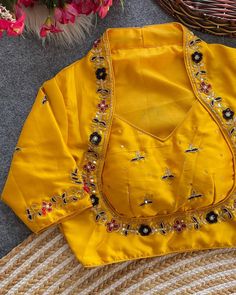 Price__1800 free shipping 

*Purely silk handmade work boutique style Blouse*

*Design no :- HHB-16

Fabric :- *pure silk with heavy pure hand work*

*Style :Princess style collar pattern with side chain and stylish  mamtaz pattern with heavy handwork*

Size :- 38 (up to 42 margin )

Alternation 34 to upto 42 you can do 

*Grab it now*
*Make your style normal to something different*

*Be aware from low quality*