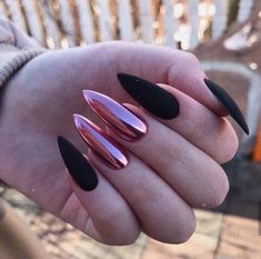 Moody Spring Nails, Goth Nails, Grunge Nails, Glow Nails, Makijaż Smokey Eye, Soft Nails, Kawaii Nails, Girls Nails, Dream Nails