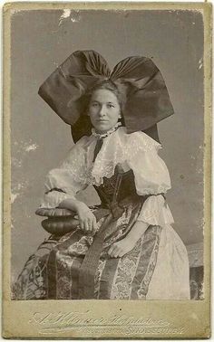 Strasbourg 1880 Messy Nessy Chic, National Dress, French Fashion Designers, Vintage Portraits