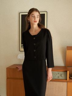 Composition : POLYESTER 46 RAYON 53 SPAN 1Color : BLACK SMALL,BLACK MEDIUMCountry of Origin : KOREA Black Office Lady Top For Workwear, Composition, Top Outfits, The Originals, Clothes For Women, Clothes, Black