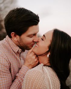 Tis the season of engagements and engagement sessions! Loved meeting these two and cannot wait for their big day!! @ashleyepowers •
•
•
#engagementsession #downtowngreensboro #downtownengagementsession